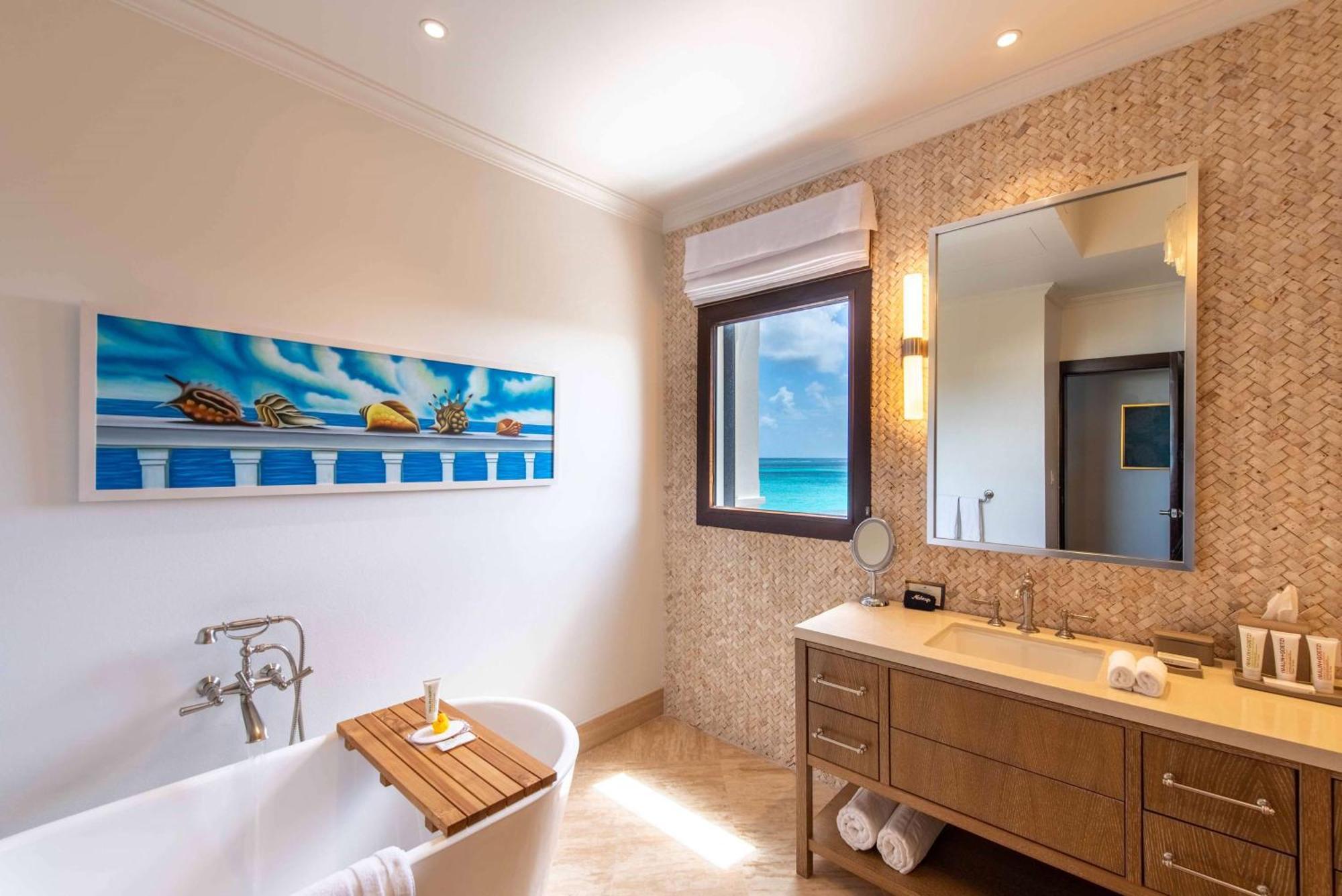 Beachfront Two-Bedroom Premium Suite with Pool